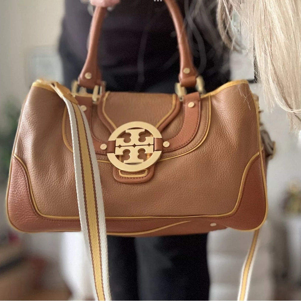 TORY BURCH LRG AMANDA TRI-COLOR TOTE SHOULDER BAG - Picture 2 of 16